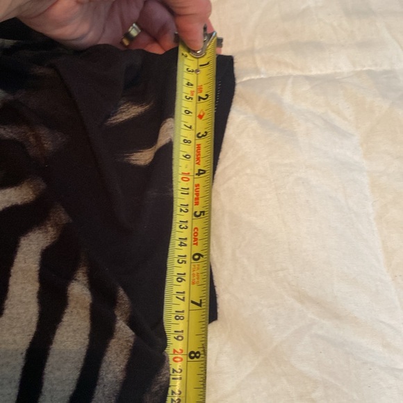 Skinny Minnie petite extra large, zebra studded shirt,ruched side - Picture 9 of 9